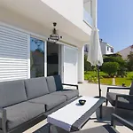 House Nika